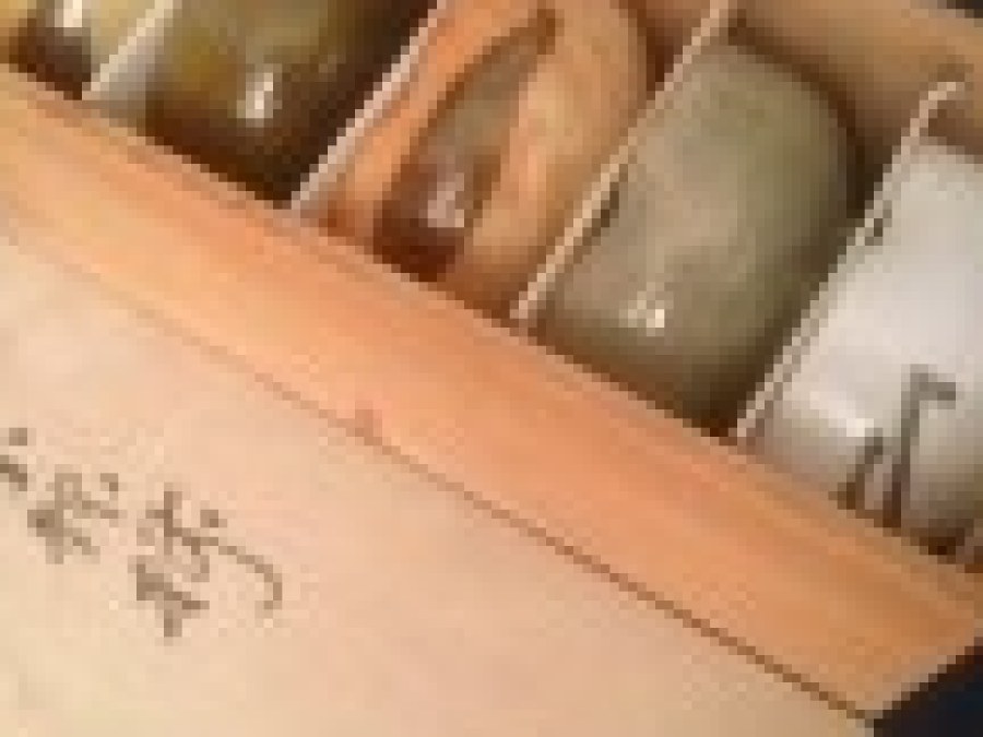 食器（木箱入り）